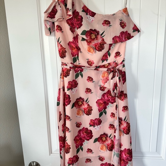 Chi Chi Floral Print Wrap Design Midi Dress in Nude,Size Uk 8 ,Small ,US 4 - Picture 4 of 4